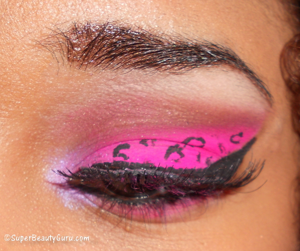 leopard print eye